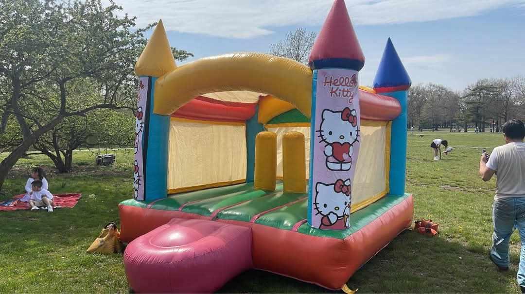 Casa inflable de Hello Kitty